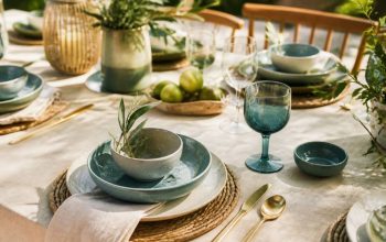 Les 8 tendances de vaisselle chic pour sublimer vos repas d’été à la maison